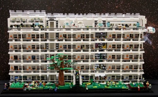 Illustration for article titled A surprisingly realistic depiction of a space habitat, entirely in lego
